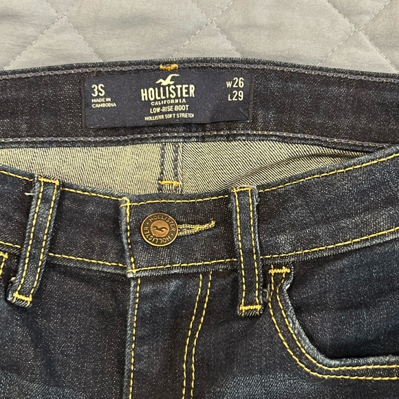 Hollister low rise boot cut jeans - Picture 2 of 4